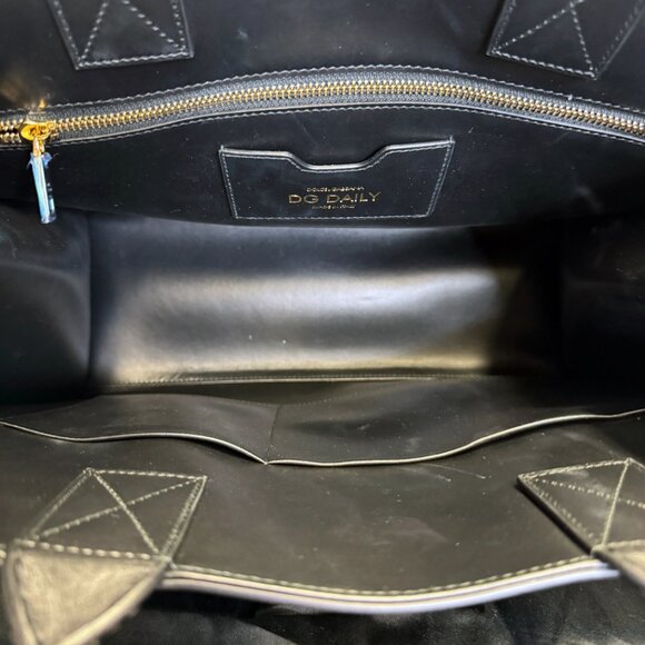 Dolce & Gabbana Beatrice DG Embossed Logo Calfskin Tote – Black - Picture 10 of 11